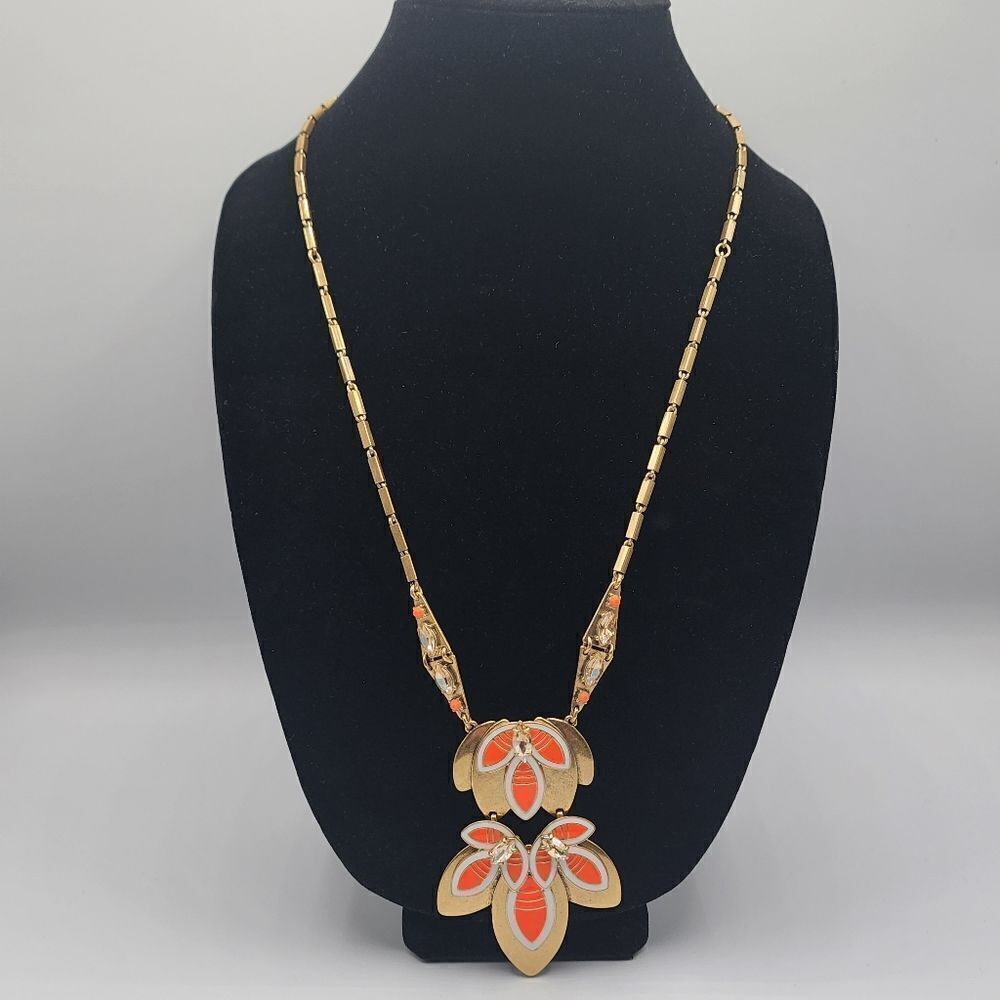 Stella & Dot gold & coral necklace
